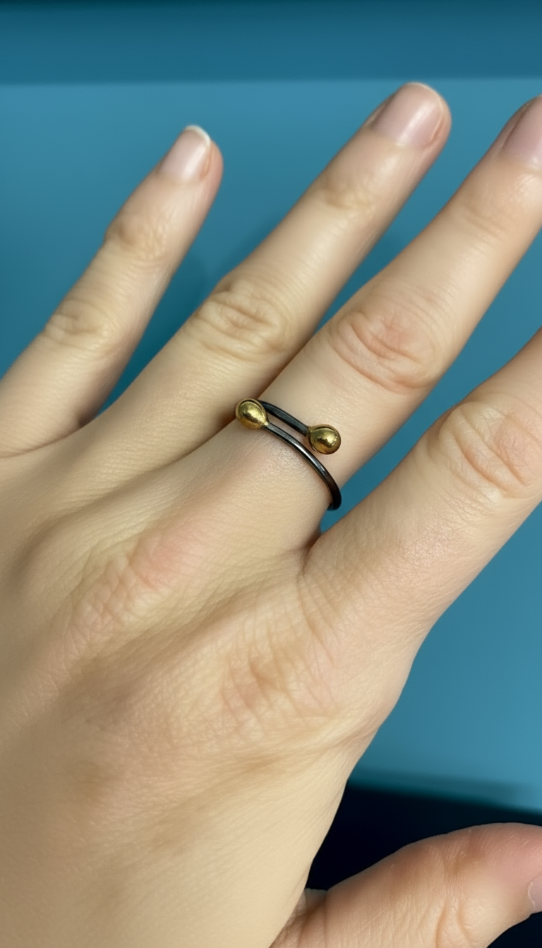 'Gwlith' Iron Torque Ring