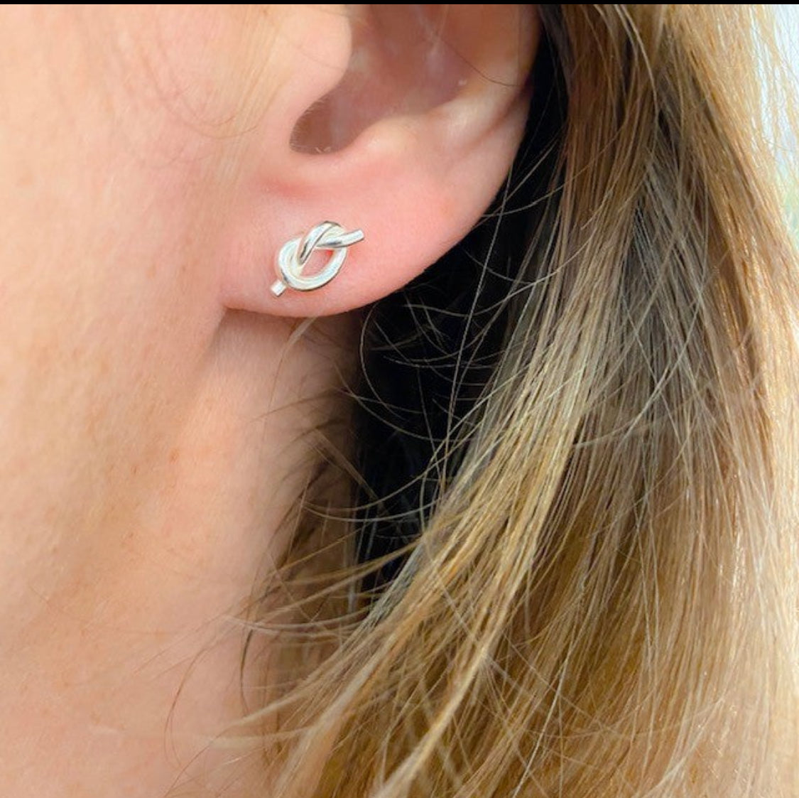 Knot Earrings Studs