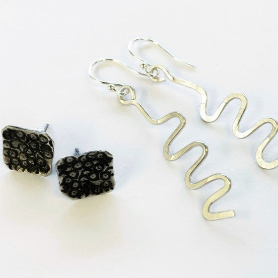 Creu dau bâr o glustdlysau arian gydag Anglea Evans 01/11/2025