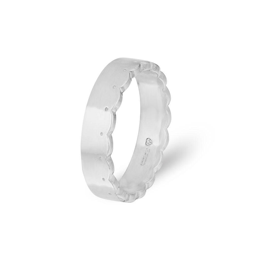 Lôn Goed - Scalloped Pattern - Ring – Silver - Wide