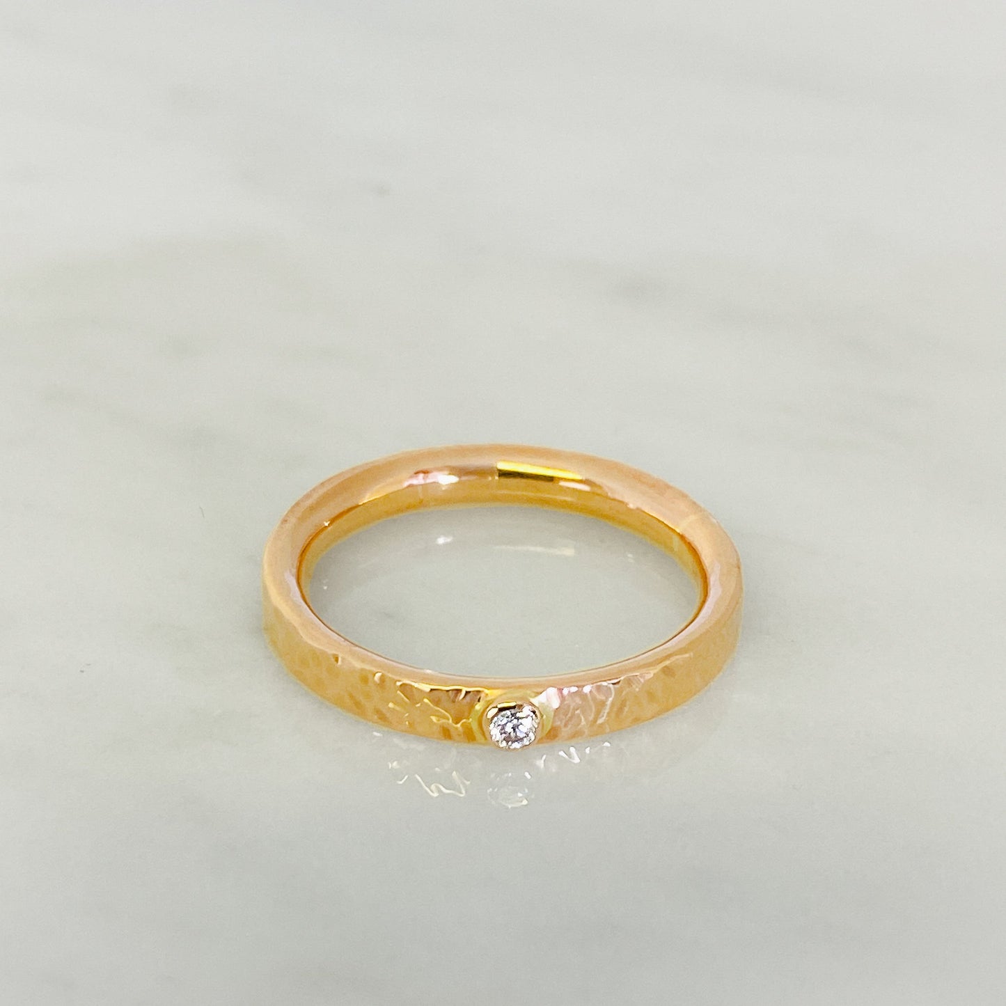 Modrwy Priodas Dimpled Rose Gold Diamond