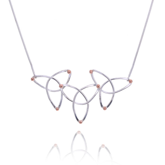 Pendant Cwlwm Celtaidd Triphlyg