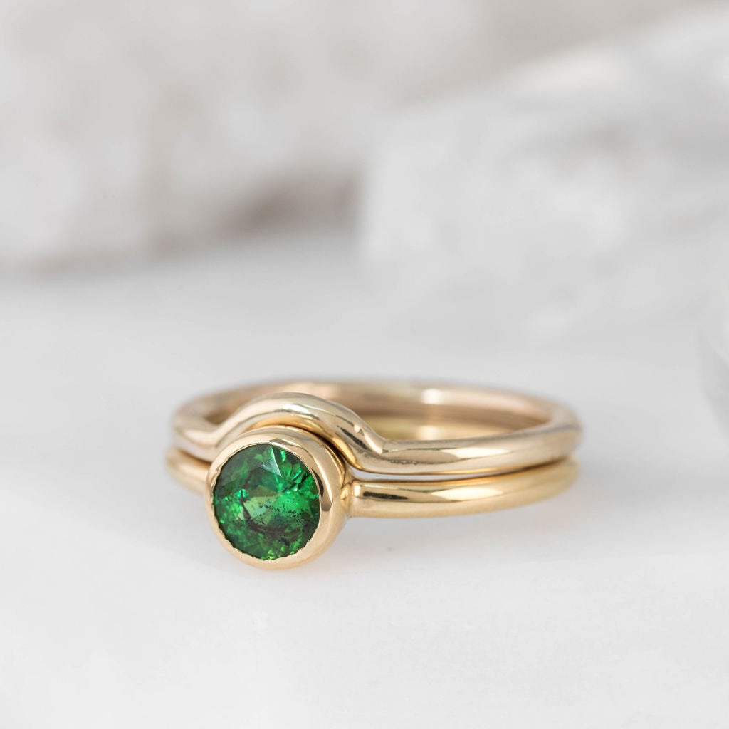 Gold Nestling Wedding Ring