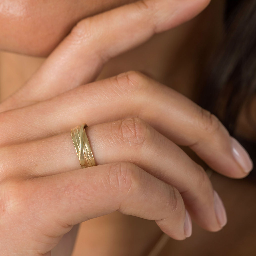 Modrwy Aur wedi'i lapio