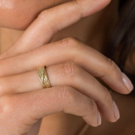 Modrwy Aur wedi'i lapio