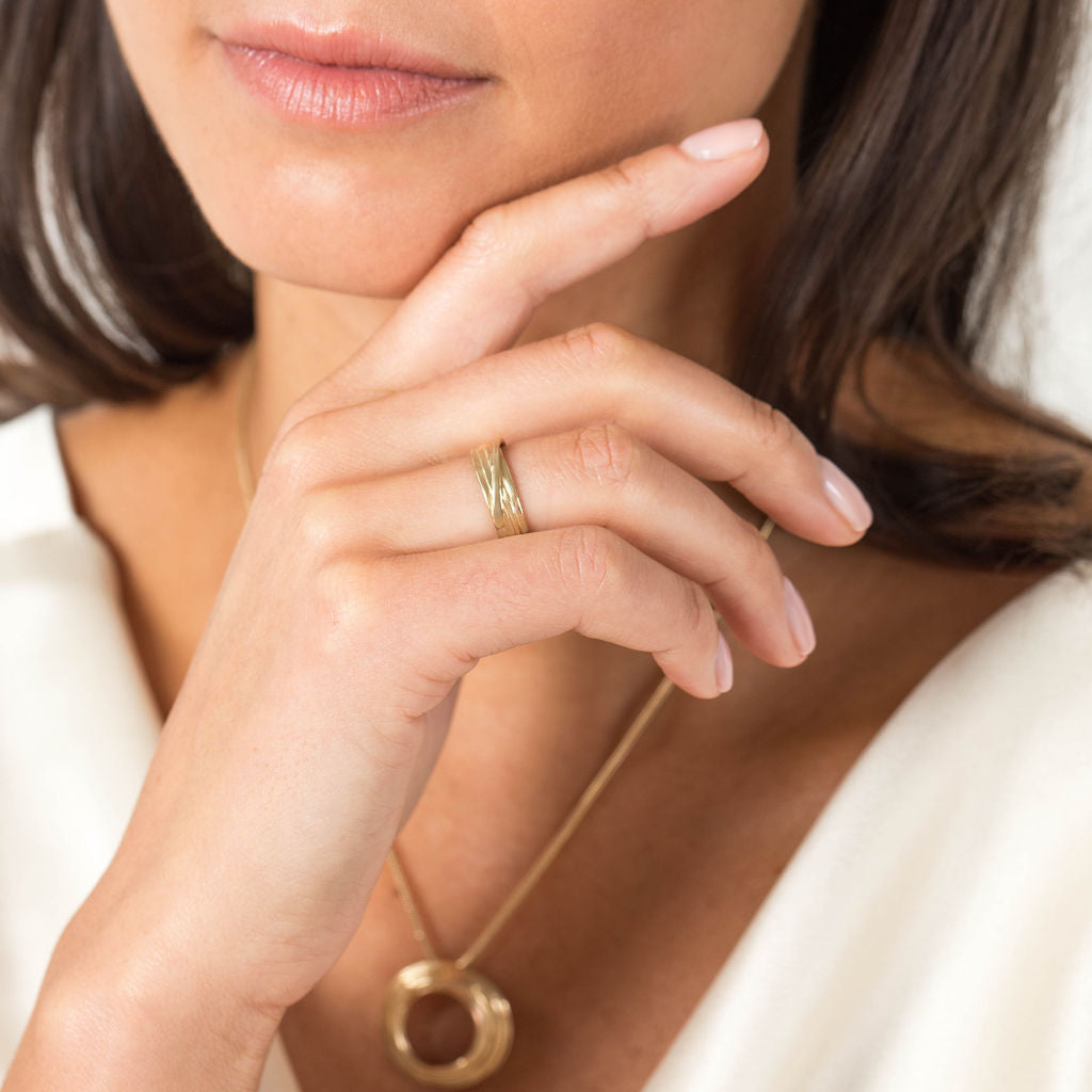 Modrwy Aur wedi'i lapio