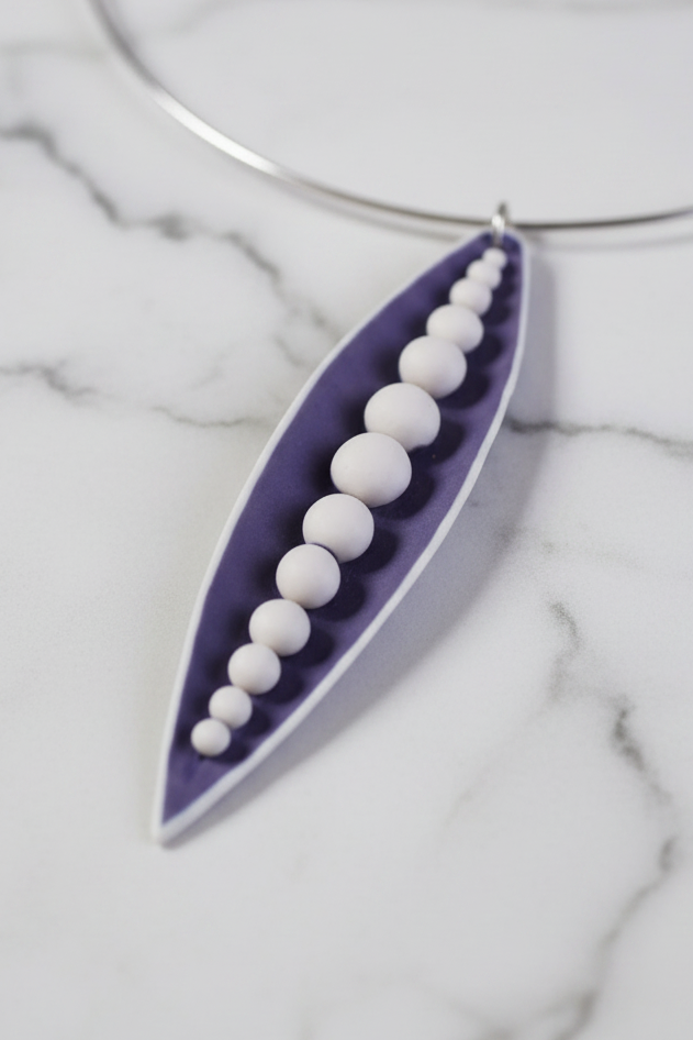 Pea Pod Necklace Large