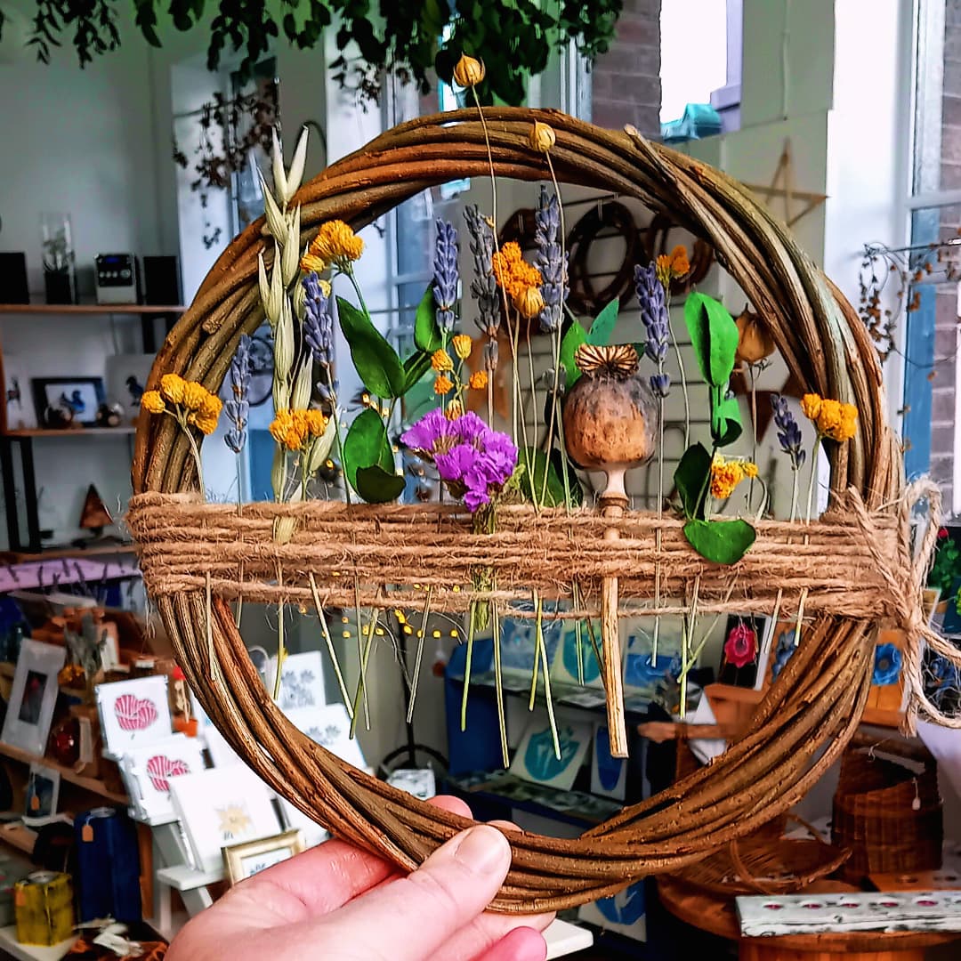 Autumn Dried Flower Hoop - 19/9/2026