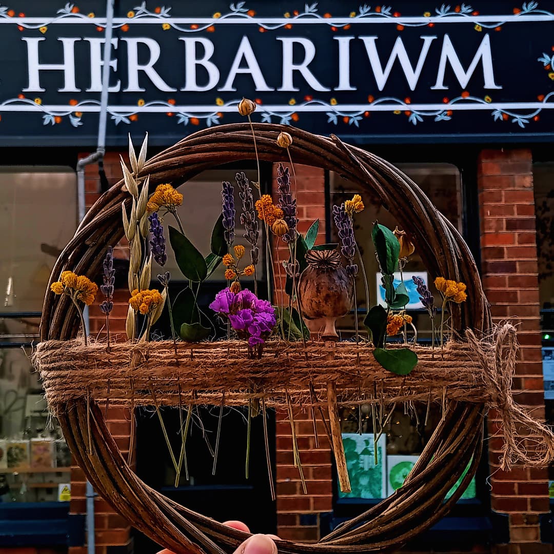 Autumn Dried Flower Hoop - 19/9/2026