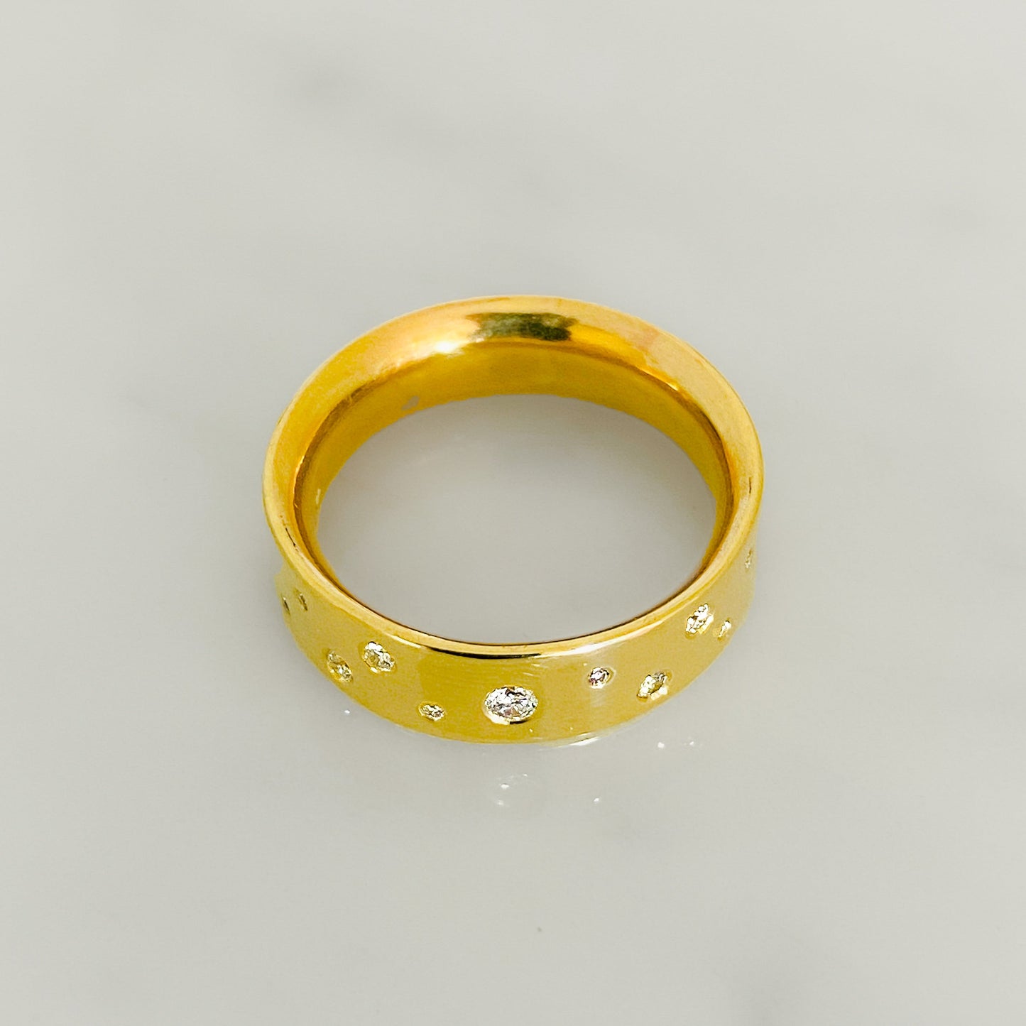 Modrwy Gwasgariad Diemwnt Serendipedd Aur (6mm o led)