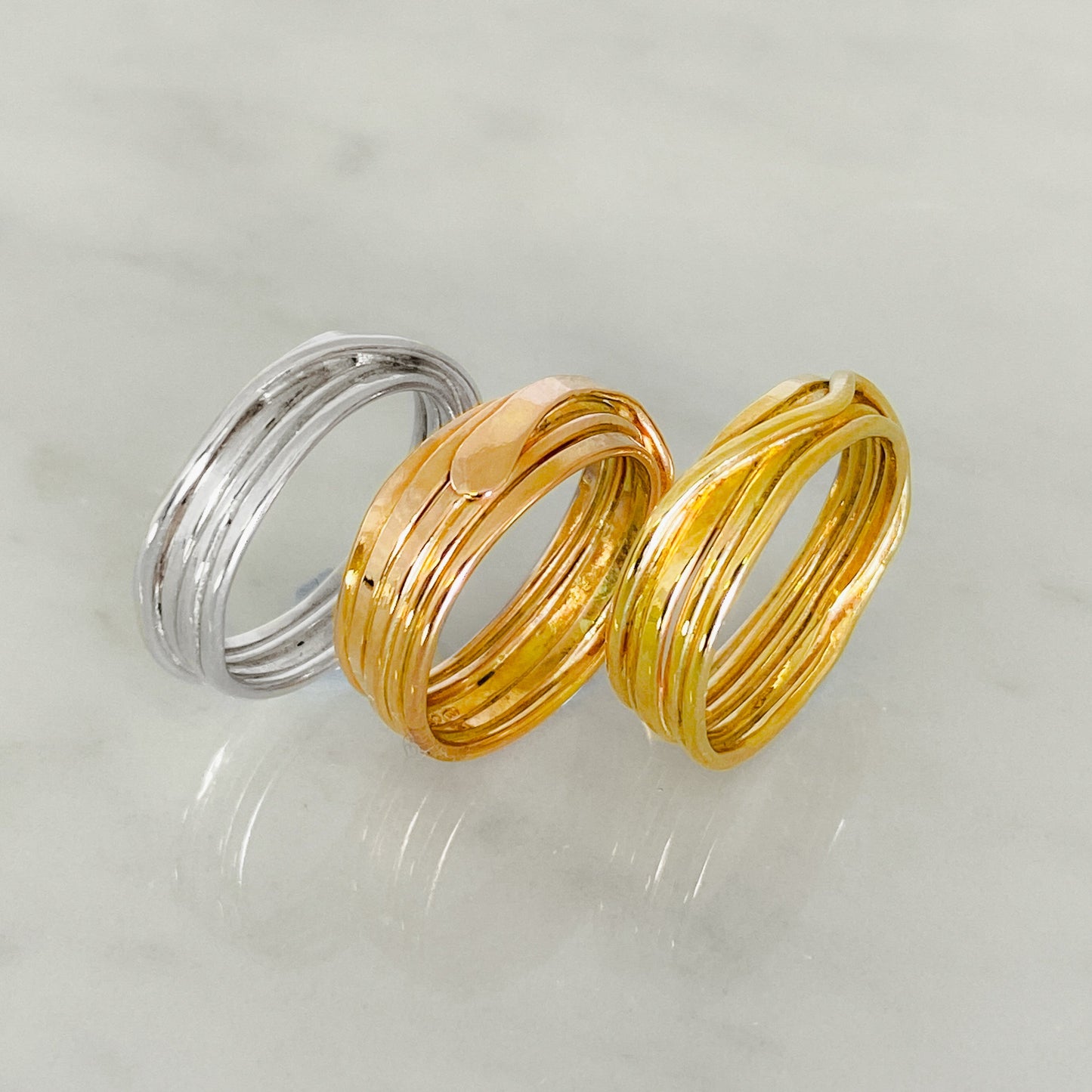 Modrwy Priodas Wedi'i Lapio Rose Gold