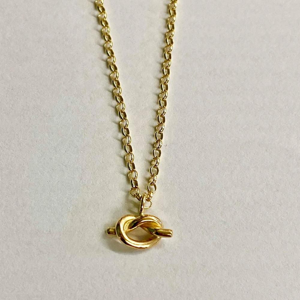Little Knot Pendant