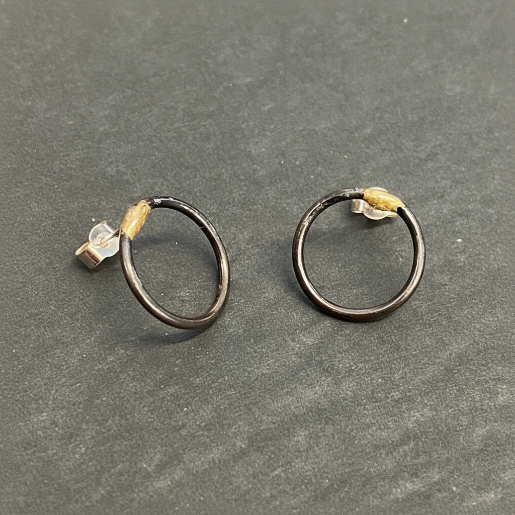 'Gwlith' Circle Stud Earrings