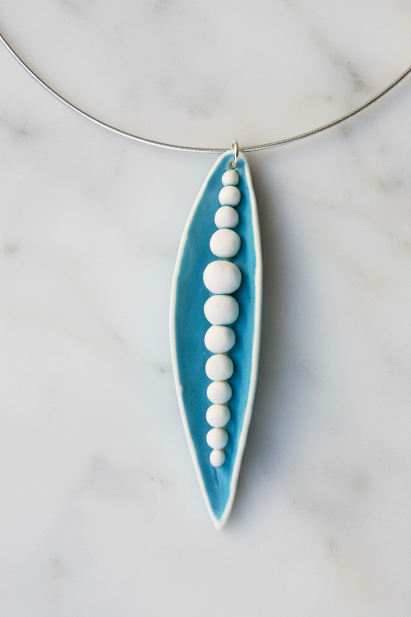 Pea Pod Necklace Large
