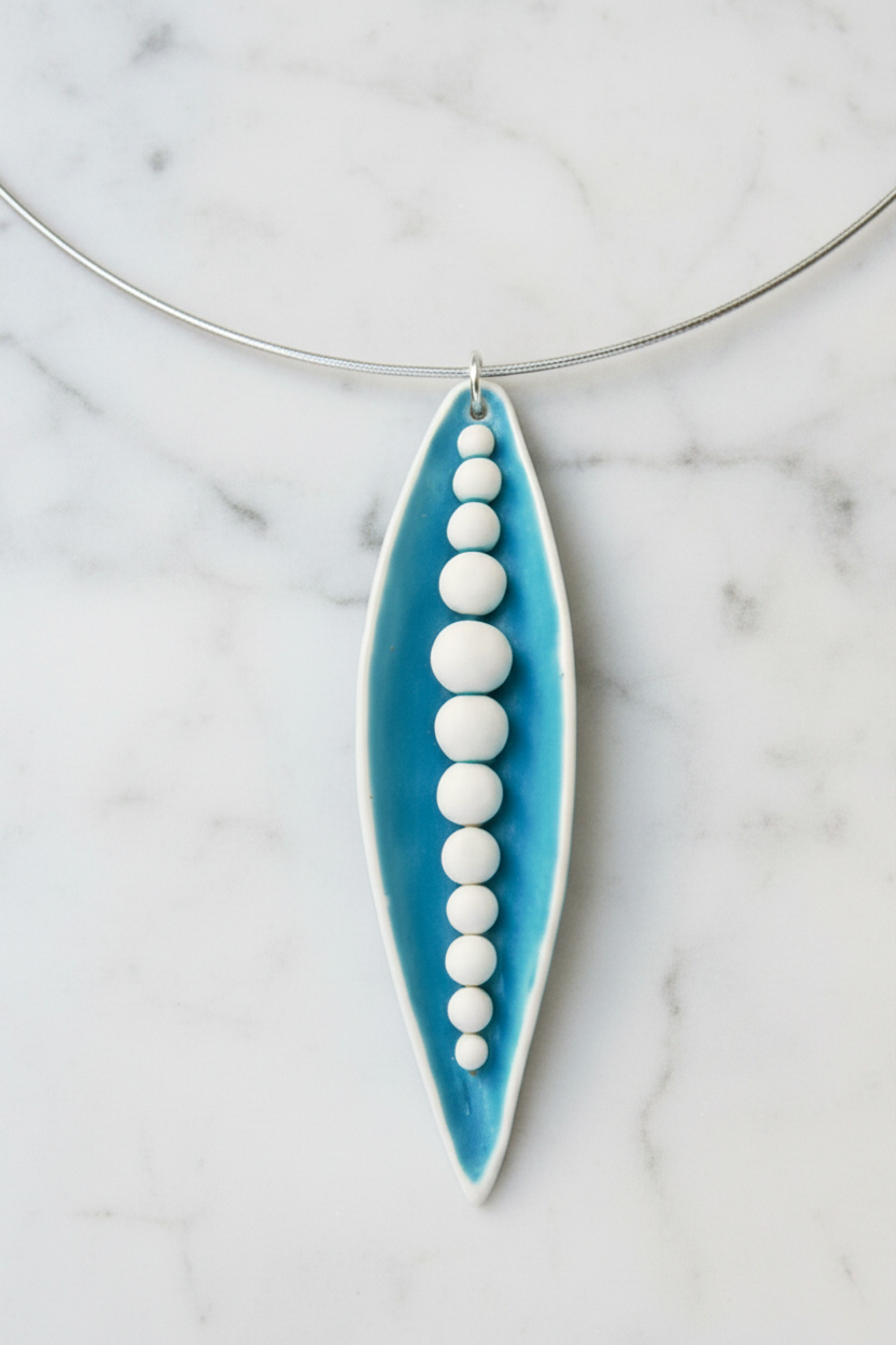 Pea Pod Necklace Large